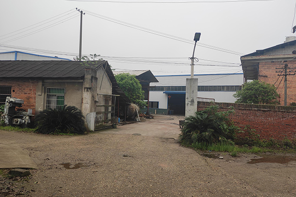 益陽上湖機械廠 /cxyq/20210507114238-FiwzQTHHTFS84xuUNPa562_9alr2.jpg