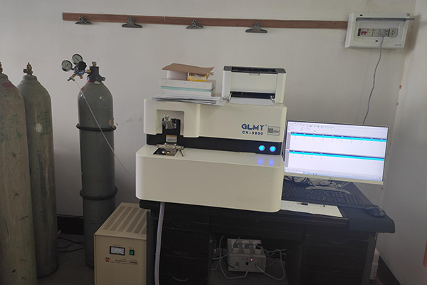 直讀光譜儀安裝完畢 /cxyq/20210507114247-FsUHKULUfYv4Mq-jFp0pV2de8t3m.jpg